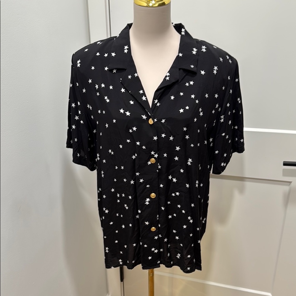 Kathie Lee Black Star Print Button-Up Shirt with shoulder pads